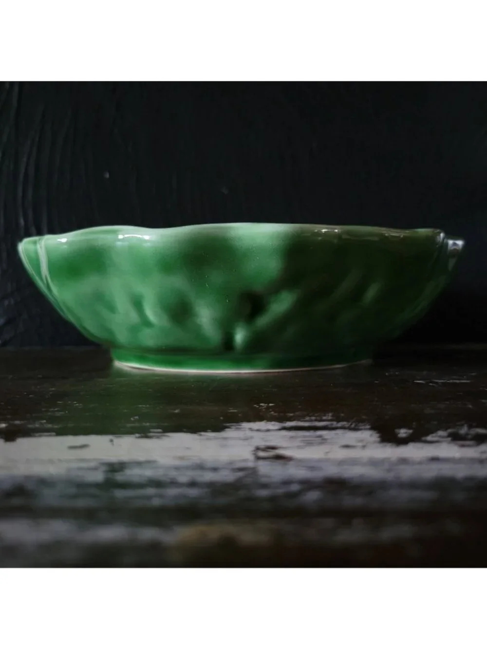 Olfaire Caldas Portugal Cabbage Serving Bowl Green Majolica Leaf Bowl 8.625